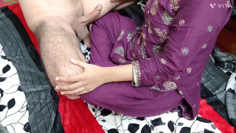 Lust_Yasmin_khan: Desi dorpsmeisje heet strakke kut binnenshuis xxx video