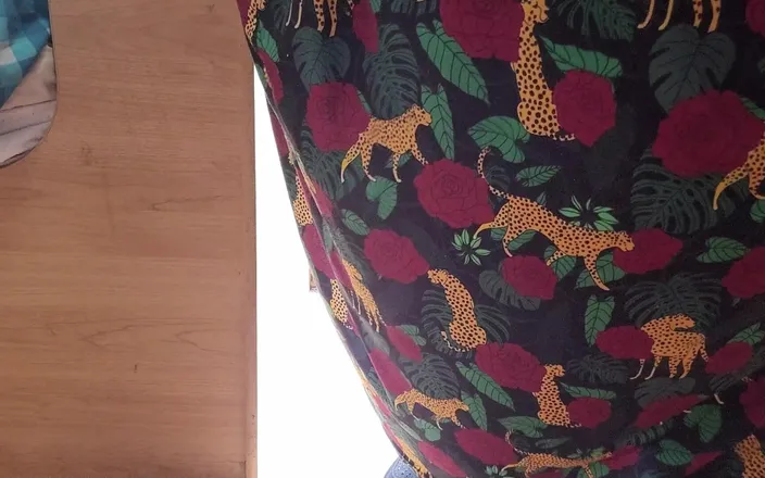 SSBBWLadyBrads: SSBBW Vs Tiny Caravan Doors