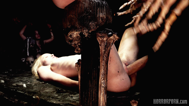 Horror porn: Horror Porn 54 Wraith's Play