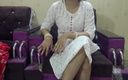 Saara Bhabhi: Juego de roles de historia de sexo hindi - joven hermanastra...