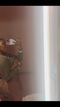 Full Mirror Wall
