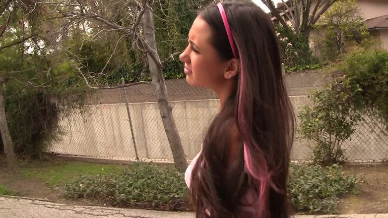 Pervy Studio: ダーシータイラーと彼女の夫は19歳を誘惑