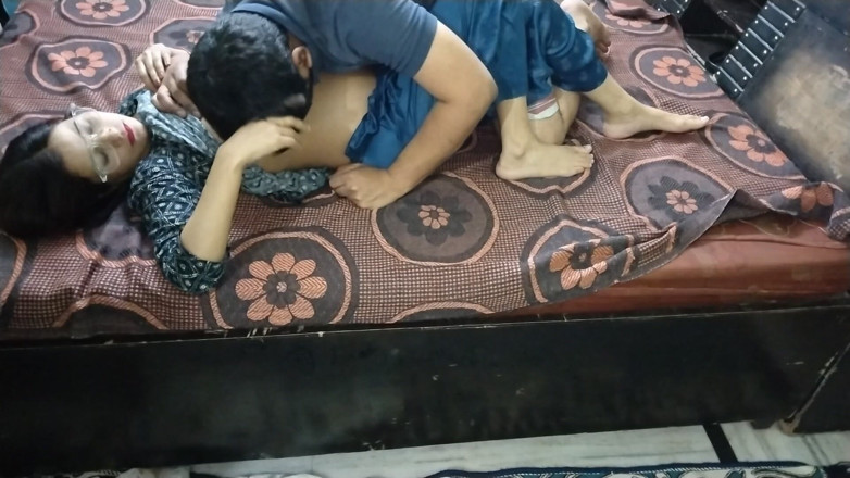 Indian Muslim Couple: Desi moglie Notte di baci e chimica dall'aspetto proibito