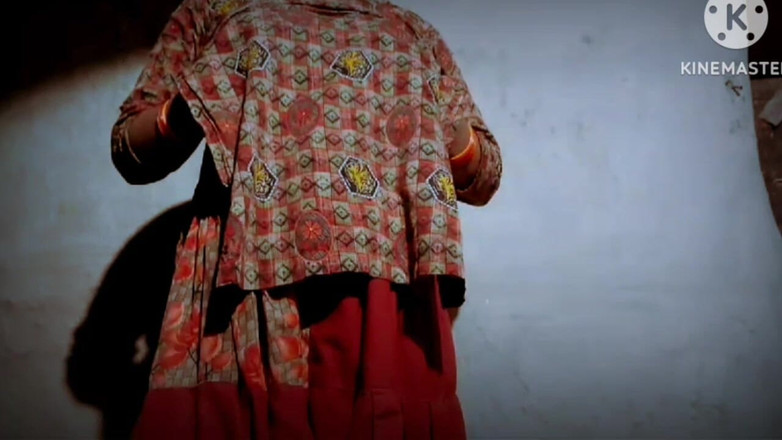 TricolorMusic3: Gençler pembe sevimli ateşli güzel amcık konusunda çok huzursuz. Amcığımın soğumuş...