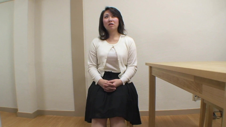 Japan Lust: Next Door Milf Gets Creampie