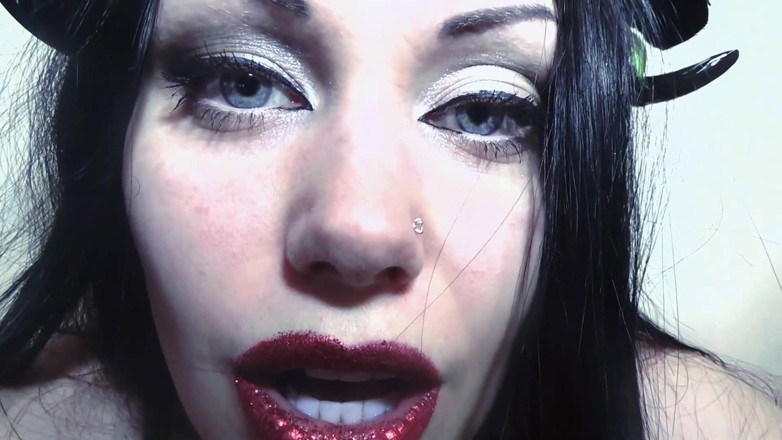 Goddess Misha Goldy: Succubus Lapar untuk Benih Awak