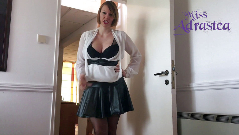 Miss Adrastea: Chefin erzieht dich zu ihrer wichs-schlampe!