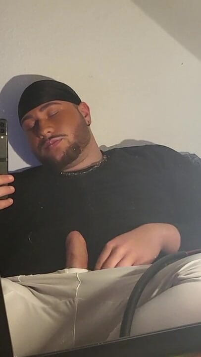 Fernando Bang: Jerking teen