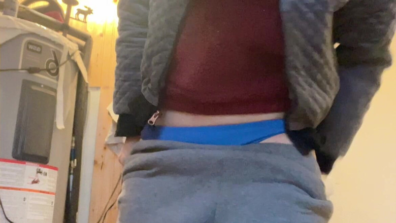 sweethanajapanese: Video pisciata figa pisciare acqua in bagno