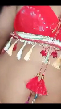Hot Sexy Desi Girl Shows Her Ass While Dancing