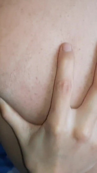 Îmi masturbez pizda în timp ce ea îmi linge curul - iluzie lesbiană