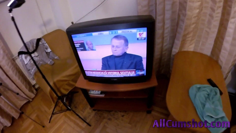 All Cumshot: Probudil jsem ji, abych sála mého ptáka a spolkla mé...
