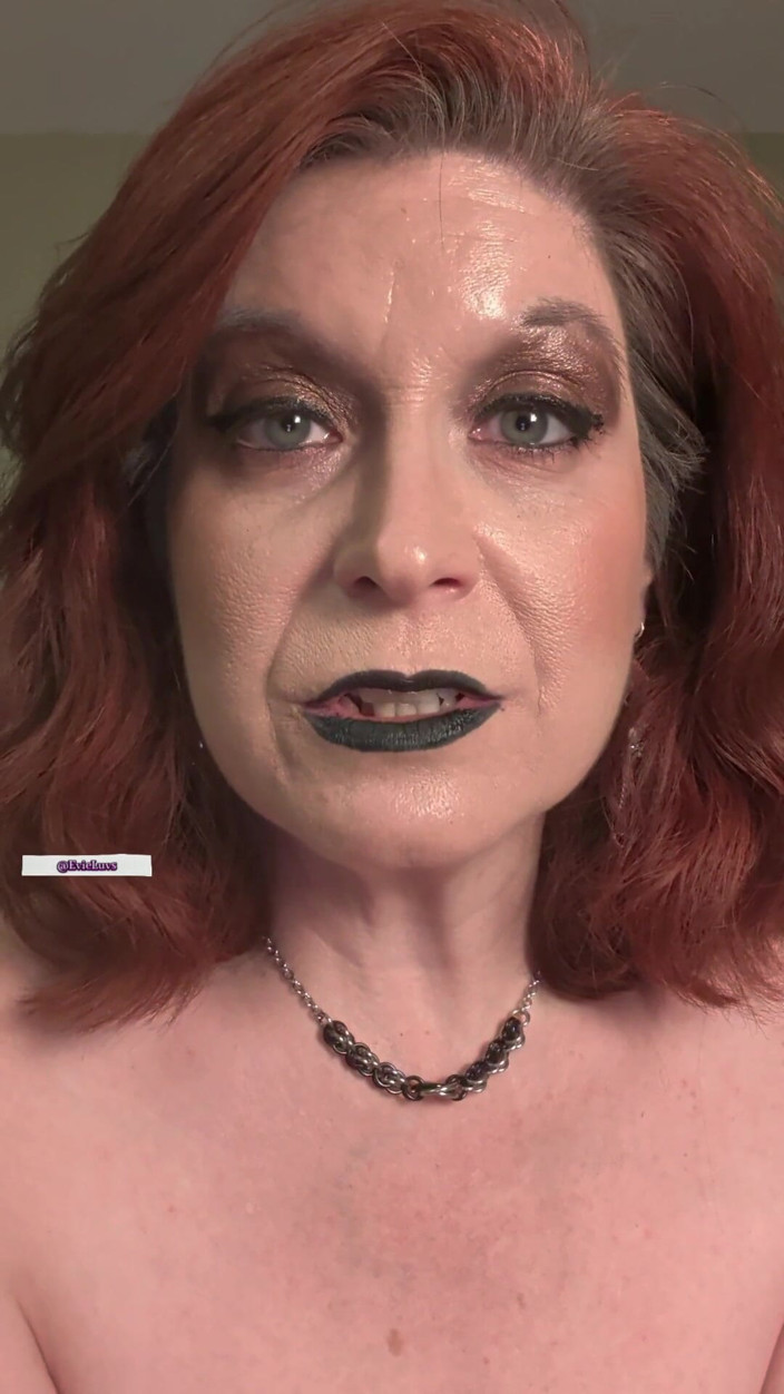 Elianna: Femdom Degrading JOI