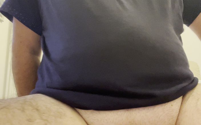 Diapers_MD: お尻にディルドを入れてイク。