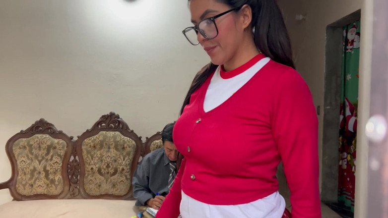 Lady: Starzec pieprzy swoją piękną i cycatą pasierbicę