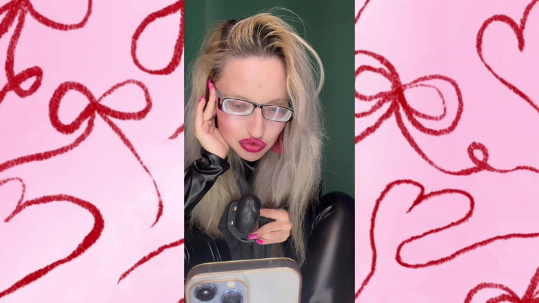 FinDom Goaldigger: Berjalan dalam kasut tumitnya atau merasakan but saya, audio latihan...