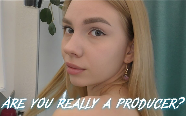 Nikolas: होटल में कमबख्त युवा प्रीमियम फूहड़