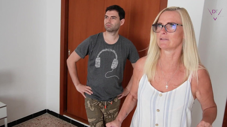Dirty Tina: Gozada interna, por favor! o cliente é rei!
