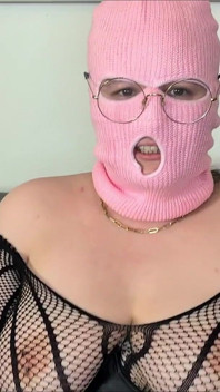 Дивіться справжні оргазми Fat Woman Masturbating Solo.