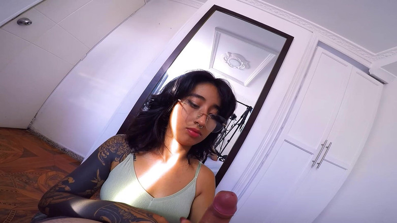 Ellie pink: Quente boquete com sexy tattoed faculdade bebê