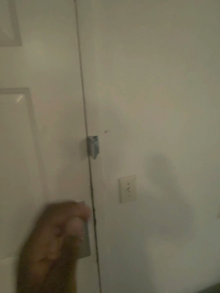 Deknkei: Nextdoor Neighbor Needed Help