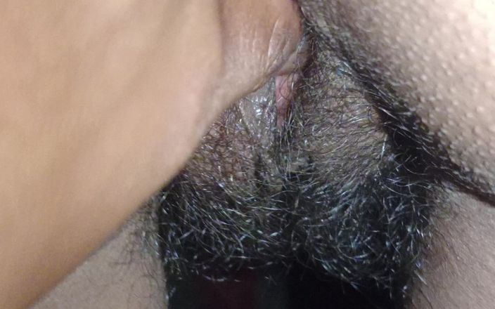 moWalker: Cikgu desi Bhabhi