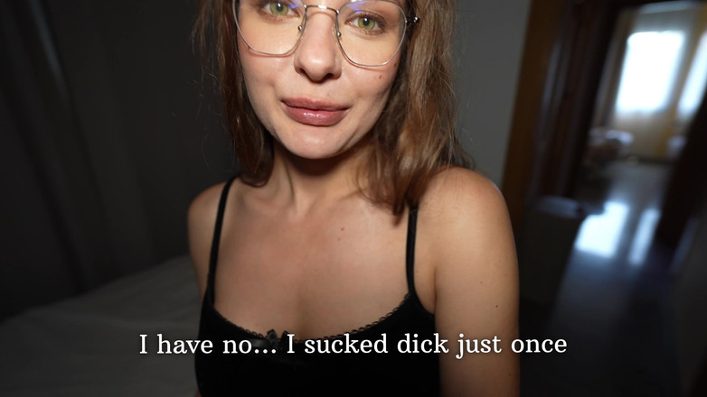 Alexa Poshspicy: Üvey kız kardeş çok fazla anal seks izledi şimdi anal denemek istiyor