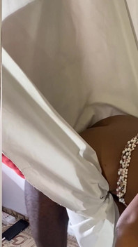 Ele me mandou uma mensagem dizendo que um de seus meninos lhe contou sobre um ponto gloryhole