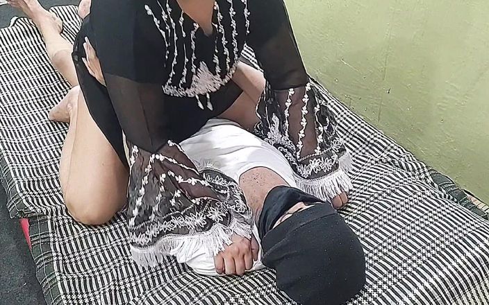Gullnazkhan: Desi Bhabhi Ki Chudai Dever Ni Chut Phar Di