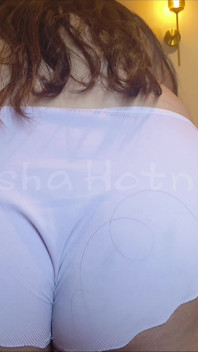 Jija sali riya kriegt blowjob tief in den hals