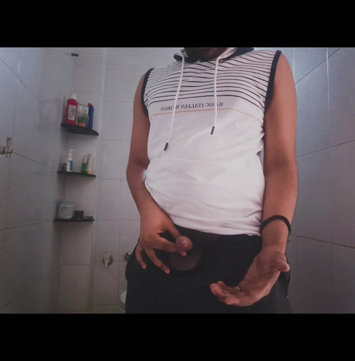 IsmaatDeva: Watching fucking hard porn at home alone and then peeing...