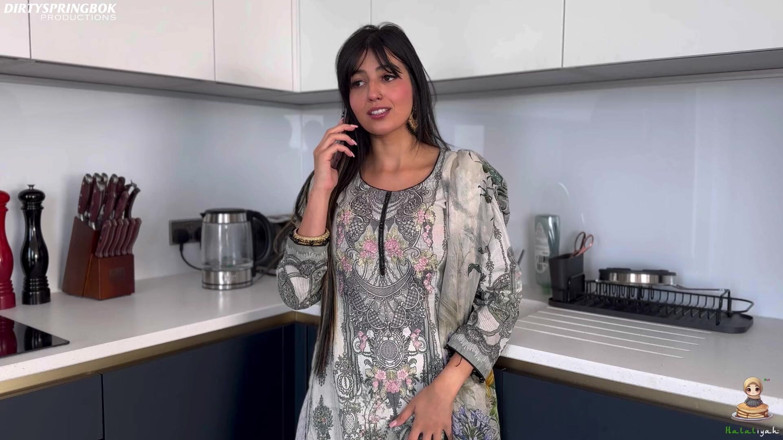 Aaliyah Yasin: Aaliyah tröstet sommer, nachdem sie ihren freund beim betrügen erwischt...
