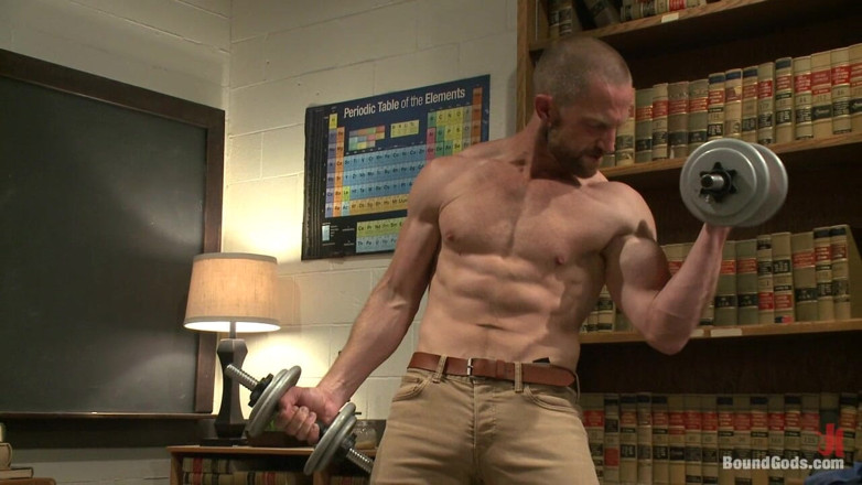 Bound gods: Profesor cachondo golpea, electrocuta y se folla a uno de...