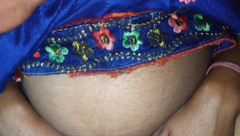 Sumang studio: Minha meia-irmã mais jovem estava vestindo terno salwar e estava...