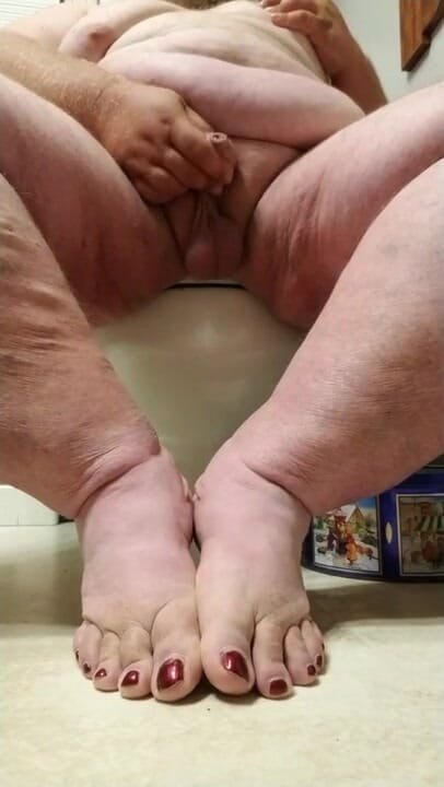 Chubby Bear: 给我的脚上光