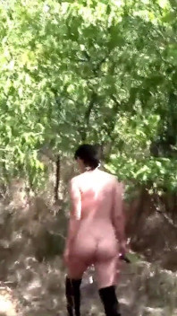 Slave Tih Is Punished to Walk Naked