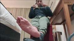 Manlyfoot: Nevlastní táta - Lonely Hotel - Lítost a vina naplňuje mysl nevlastního...