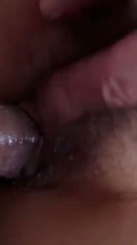 Ongecensureerde creampie - charmante schoonheid met een klein gezicht en perfecte taille vraagt extra olie - 2