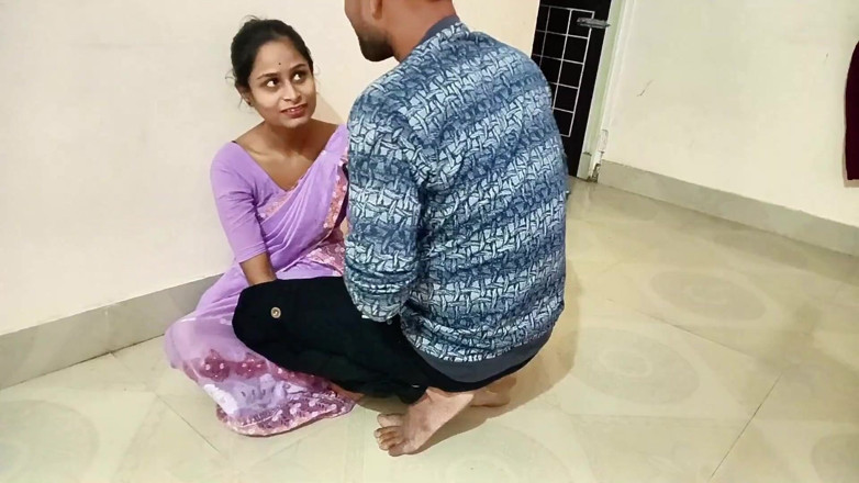 Easypron: Une jeune desi naturelle baise avec un autre villageois