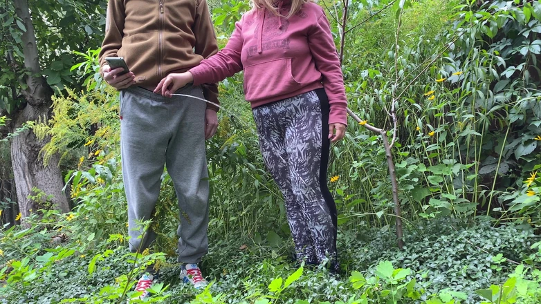 OurFetishLife: MILF helped me while I was watching the news