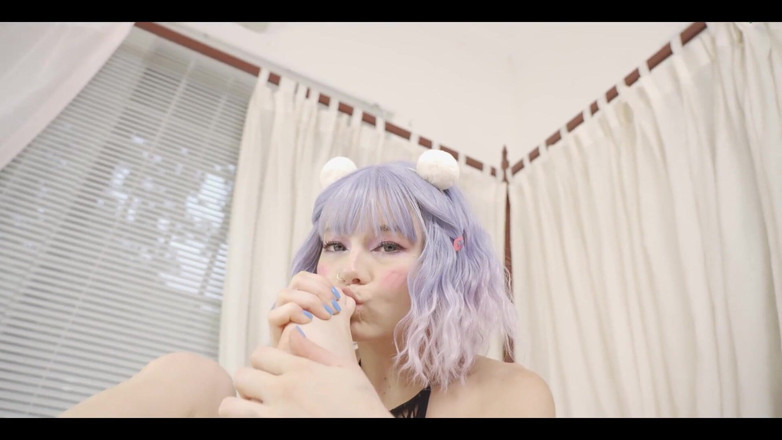 Karneli Bandi: Cute Teen Lick Feet. Karneli Bandi