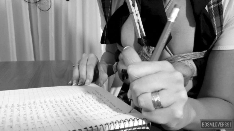 Bdsmlovers91: Una lezione di obbedienza per uno studente monella