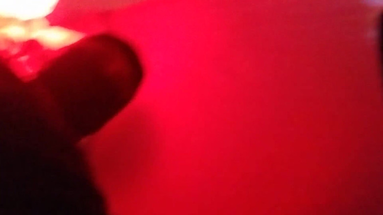 DnA: Masturbándome el culo con un gran tapón!