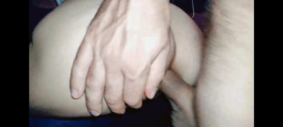 Hotlia: La moglie viene scopata con uno sconosciuto alla festa