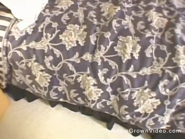 Homegrown Vintage: Haley juega con su coño mientras chupa la polla