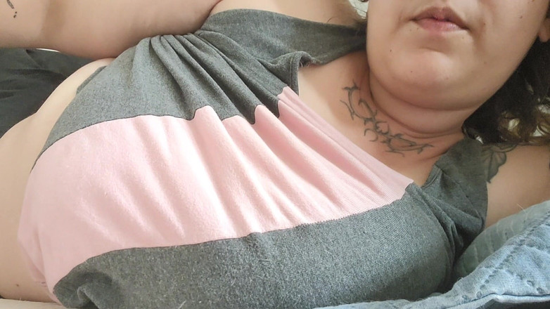 alucidfever: Preparando meus peitos para te dar leite (sem falar)