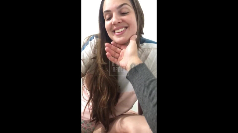 ApoloAngell: Consuela a mi hermanastra que luchó con su novio con...