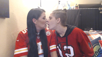 Abby Anna: Smoking out my lesbian gf