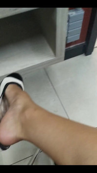 Flat Dangling When I Was at Hairdresser