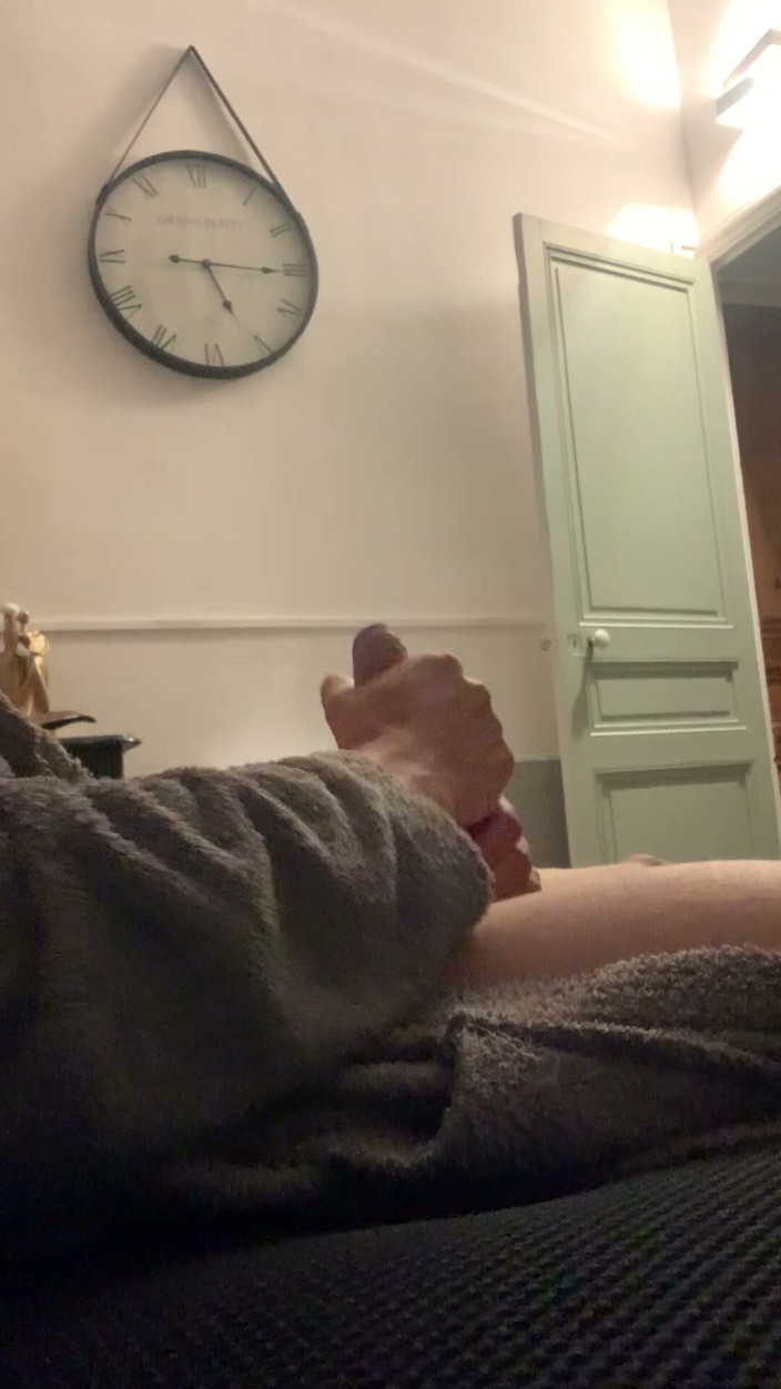 Gabriel Loma: Waking up in a Bathrobe and Handjob